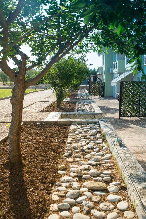 Apartamento Monopetro Metamorfosi  Exterior foto