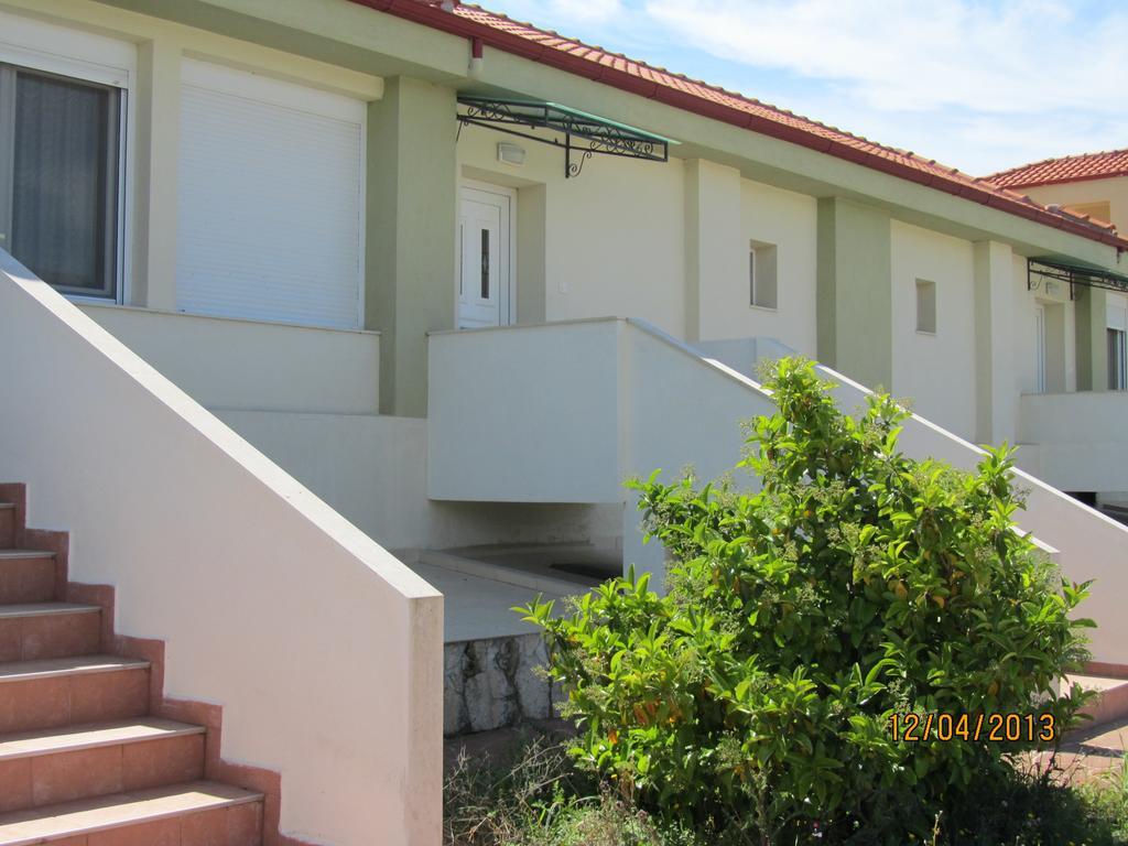 Apartamento Monopetro Metamorfosi  Exterior foto
